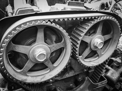 四氣瓶發動機的塊拆卸供修理的機動車輛發油部件維修中的汽車發動機油部件維修中的汽車發動機